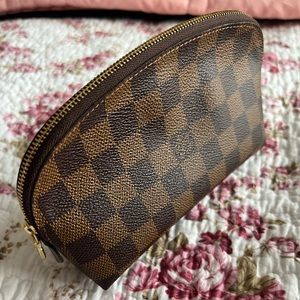LV cosmetic pouch PM